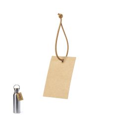 Hang tag af genbrugt pap med brun elastisk snor