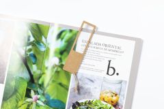 Bogmærke med forstørrelsesglas, lavet af kraftpapir