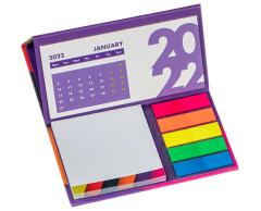 Skrivebordskalender med hårdt omslag, post-it notes og sidemarkeringer, 130 * 155 mm