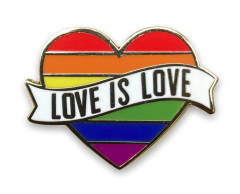 Love is love LGBT regnbue hjerte pin