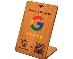 Træ L skilt med NFC chip - Medium